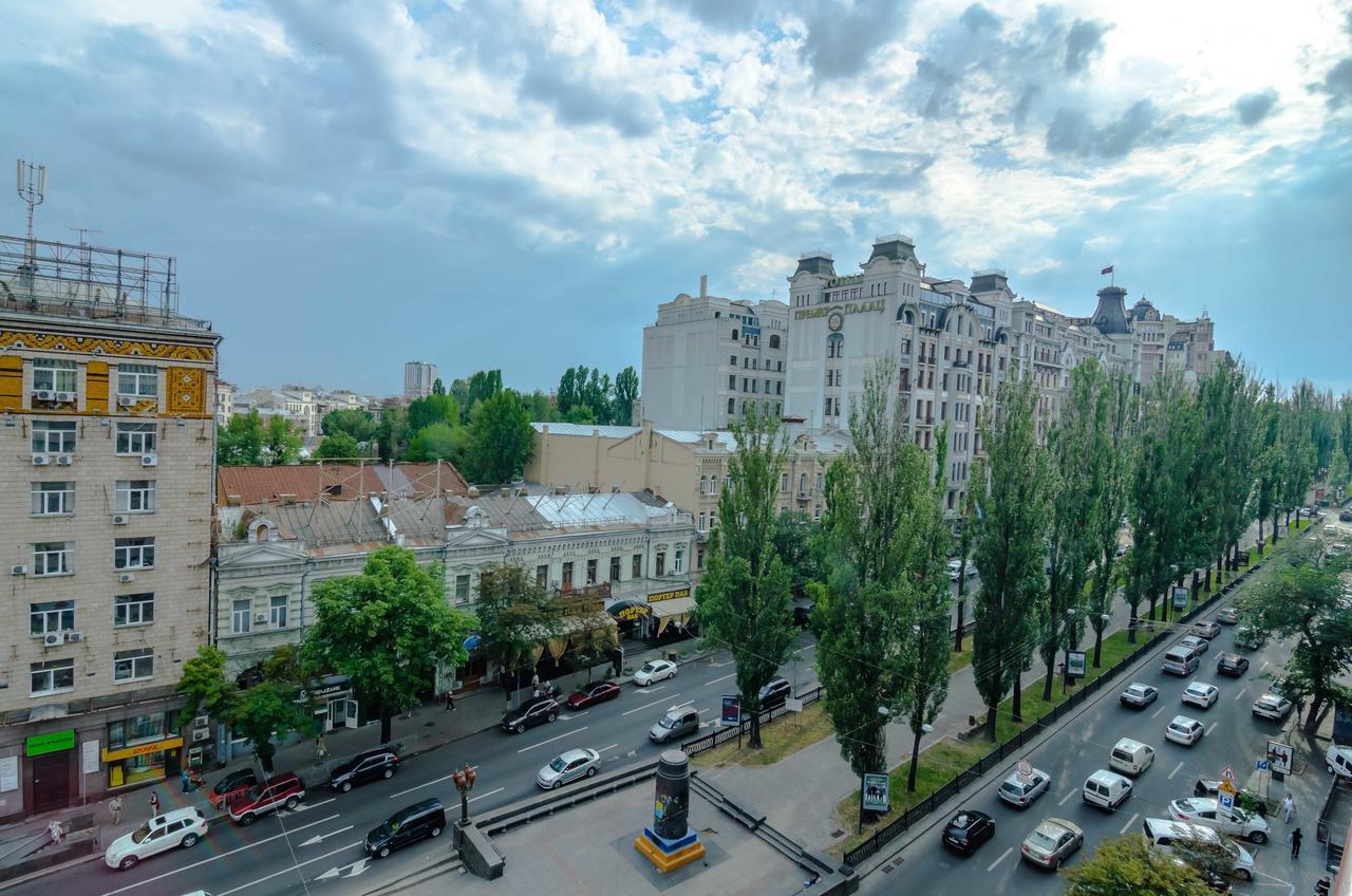 Amazing Apartment In The Center Of Kiev Esterno foto
